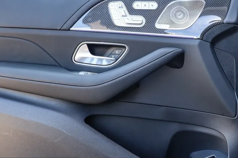 Mercedes-Benz GLE 63 AMG (Clasa GLE) din 2025 cu 12.350 km - oferta MER239078 - foto 10