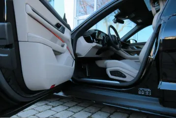 Porsche Taycan din 2024 - oferta POR239081