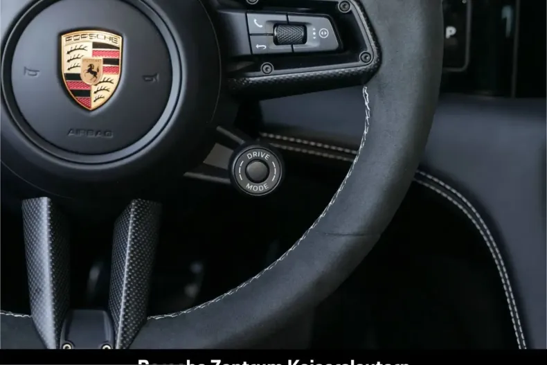 Porsche Taycan din 2025 cu 29.900 km - oferta POR239091 - foto 39