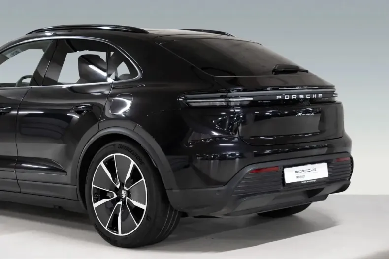 Porsche Macan din 2024 cu 15.300 km - oferta POR239096 - foto 11