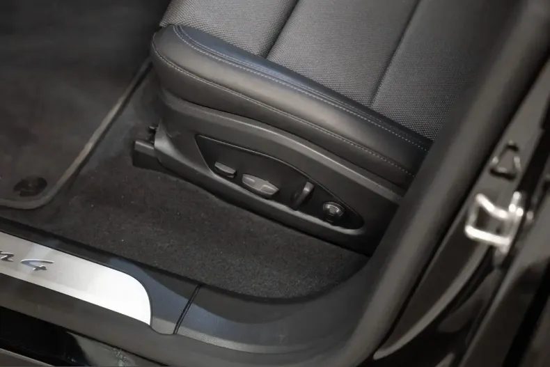 Porsche Macan din 2024 cu 15.300 km - oferta POR239096 - foto 22