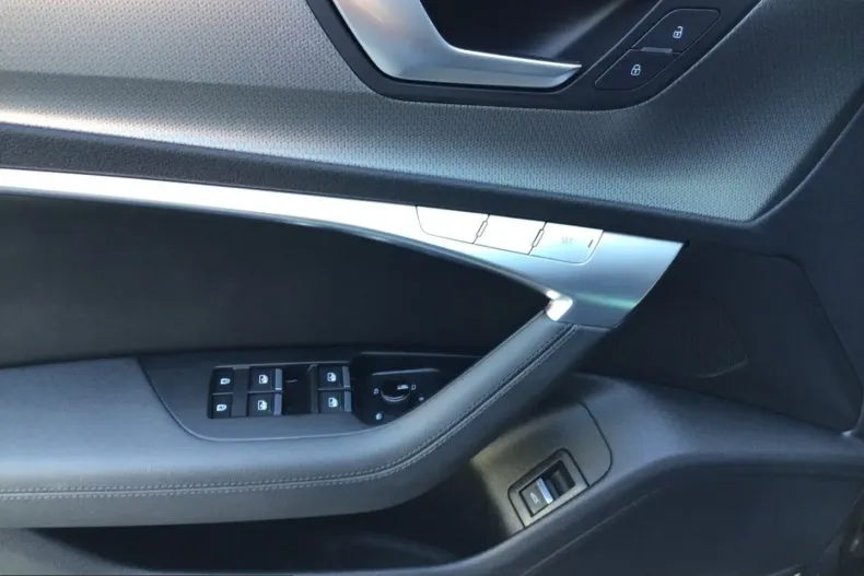 Audi A6 din 2021 cu 89.650 km - oferta AUD239105 - foto 6