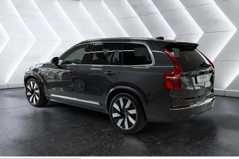 Volvo XC90 din 2024 cu 19.685 km - oferta VOL239108 - foto 2