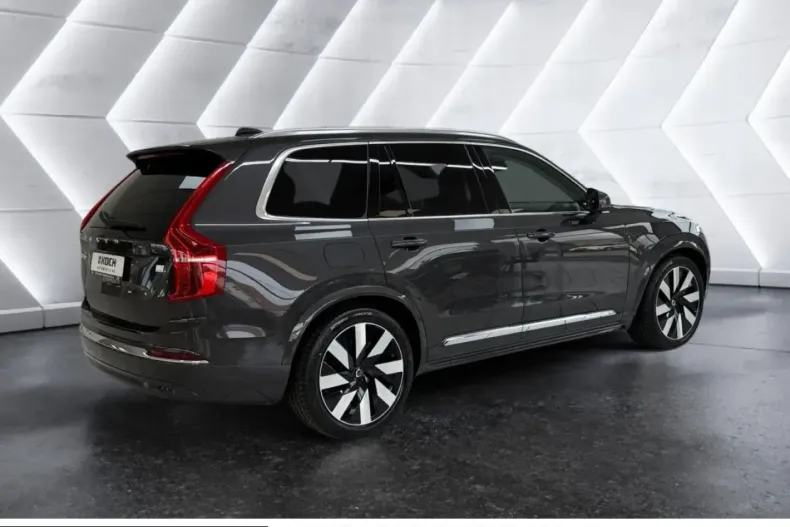 Volvo XC90 din 2024 cu 19.685 km - oferta VOL239108 - foto 3