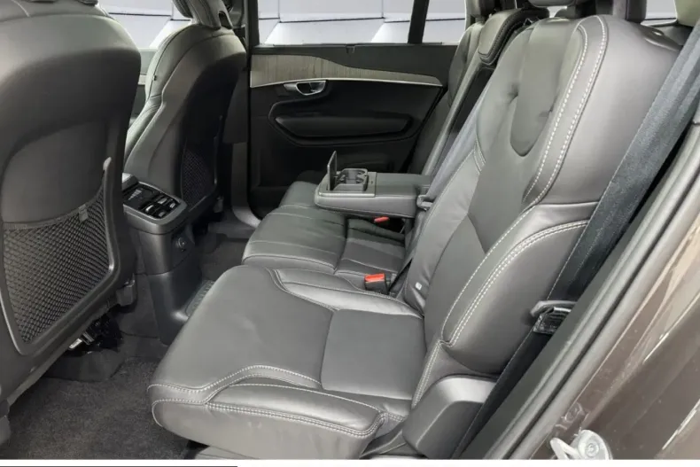 Volvo XC90 din 2024 cu 19.685 km - oferta VOL239108 - foto 6