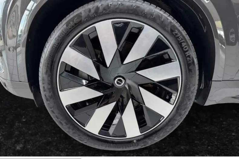 Volvo XC90 din 2024 cu 19.685 km - oferta VOL239108 - foto 14