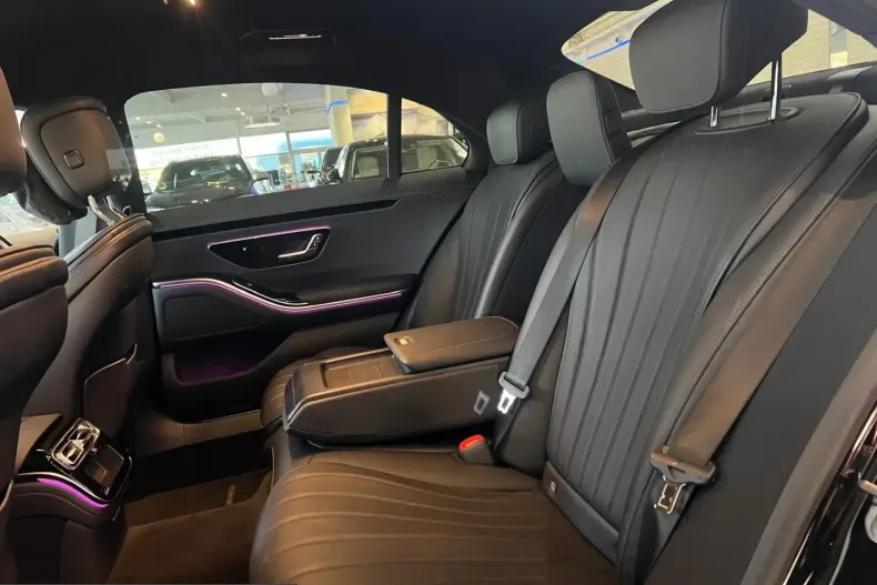 Mercedes-Benz S 450 (Clasa S) din 2025 cu 16.000 km - oferta MER239112 - foto 11