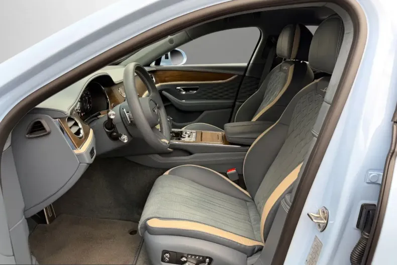 Bentley Flying Spur din 2023 cu 29.600 km - oferta BEN239115 - foto 9
