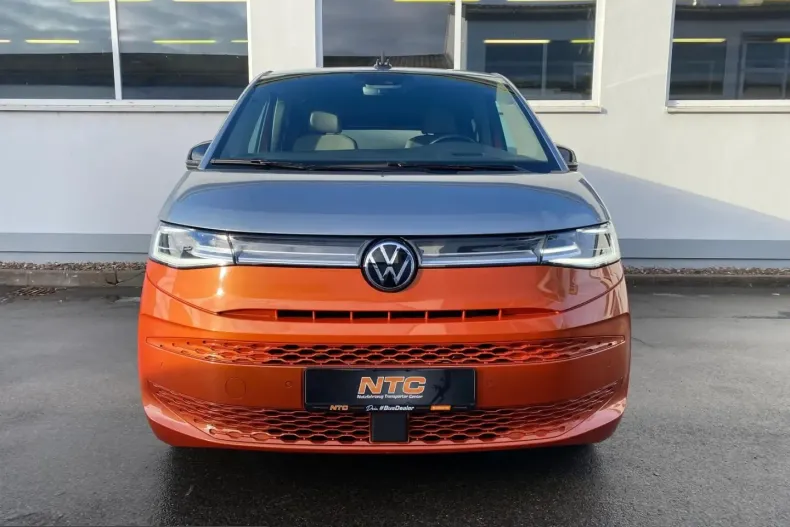 Volkswagen T7 Multivan din 2023 cu 62.300 km - oferta VOL239118 - foto 2