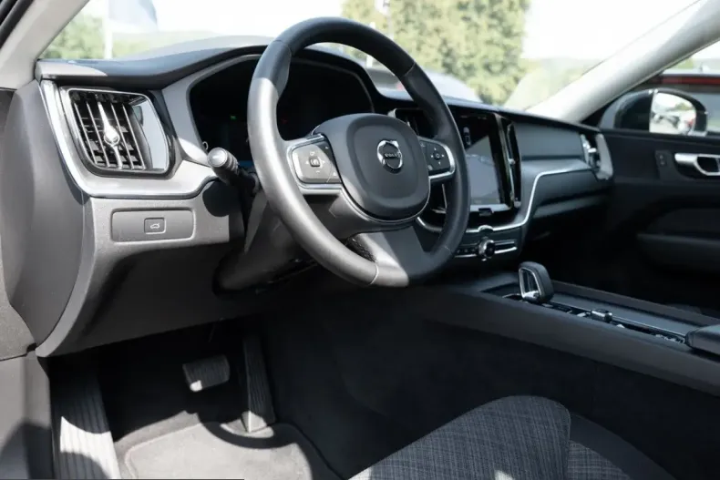 Volvo XC60 din 2023 cu 52.386 km - oferta VOL239124 - foto 20