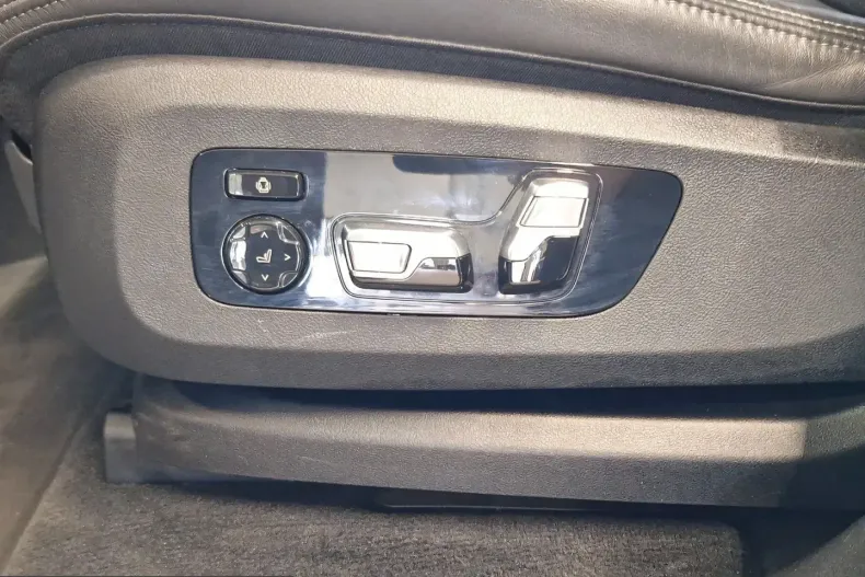 BMW X5 (Seria X) din 2022 cu 71.671 km - oferta BMW239132 - foto 18