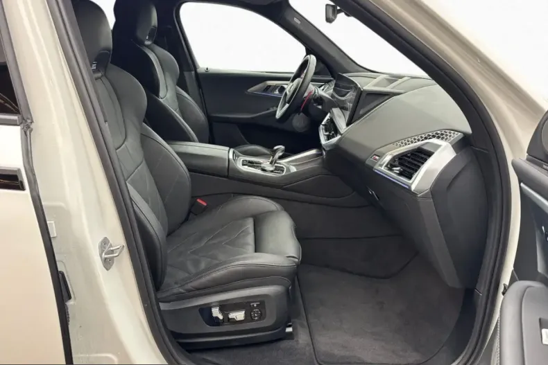 BMW XM (Seria X) din 2024 cu 29.321 km - oferta BMW239143 - foto 7