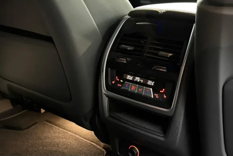 BMW XM (Seria X) din 2023 cu 43.000 km - oferta BMW239147 - foto 27