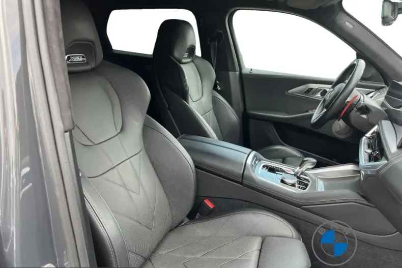 BMW XM (Seria X) din 2023 cu 26.007 km - oferta BMW239149 - foto 9
