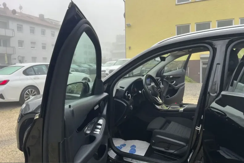 Mercedes-Benz GLC 220 (Clasa GLC) din 2021 cu 72.000 km - oferta MER239170 - foto 11