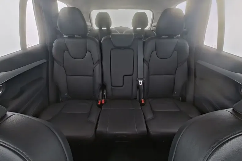 Volvo XC90 din 2022 cu 44.699 km - oferta VOL239172 - foto 14