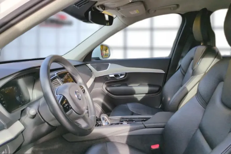 Volvo XC90 din 2021 cu 50.750 km - oferta VOL239173 - foto 11