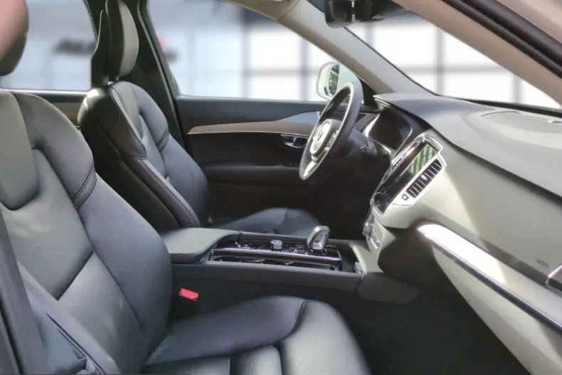 Volvo XC90 din 2021 cu 50.750 km - oferta VOL239173 - foto 21