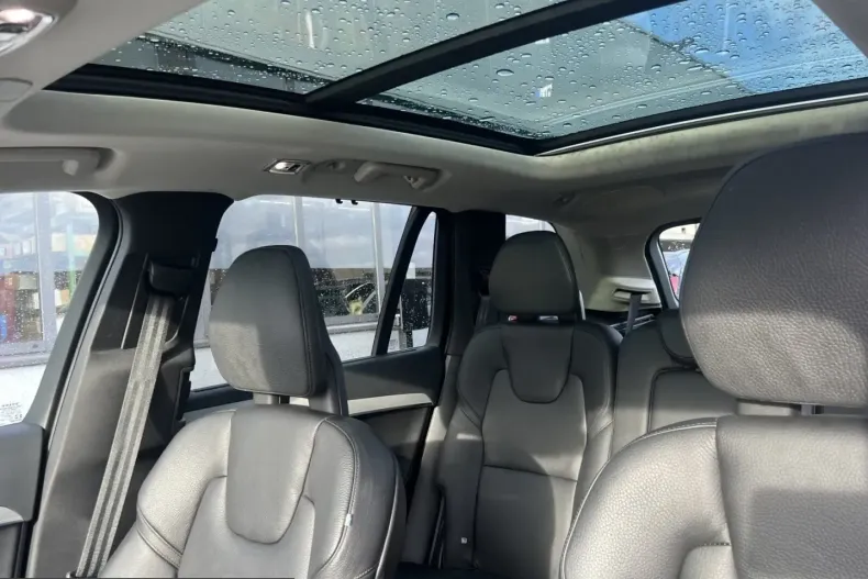 Volvo XC90 din 2021 cu 98.384 km - oferta VOL239175 - foto 26