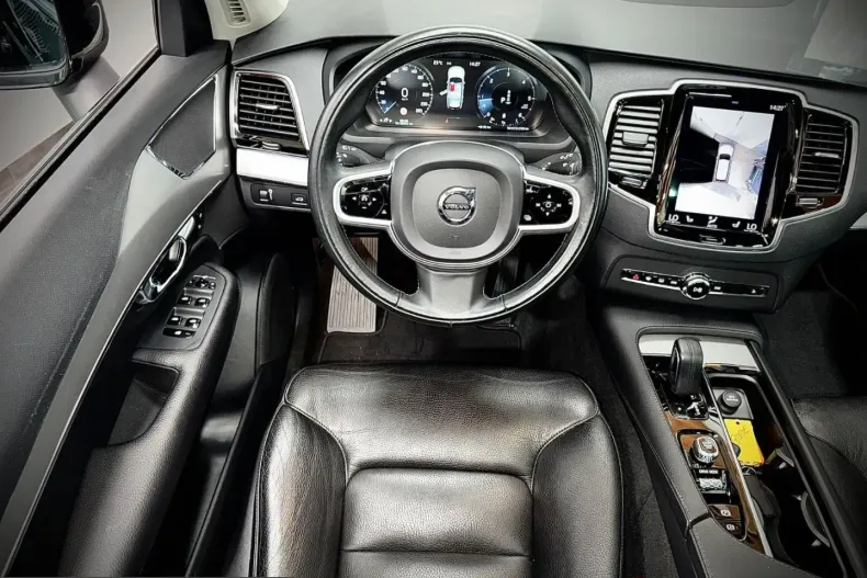 Volvo XC90 din 2021 cu 98.158 km - oferta VOL239176 - foto 12