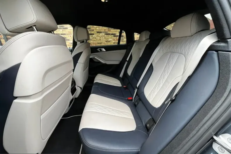 BMW X6 (Seria X) din 2022 cu 81.999 km - oferta BMW239177 - foto 18