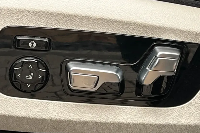 BMW X6 (Seria X) din 2022 cu 81.999 km - oferta BMW239177 - foto 23