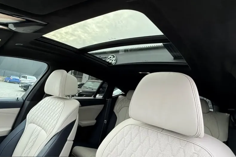 BMW X6 (Seria X) din 2022 cu 54.726 km - oferta BMW239178 - foto 24