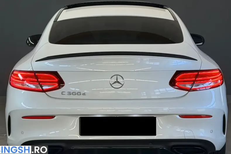 Mercedes-Benz C 300 (Clasa C) din 2022 cu 52.000 km - oferta MER239182 - foto 4