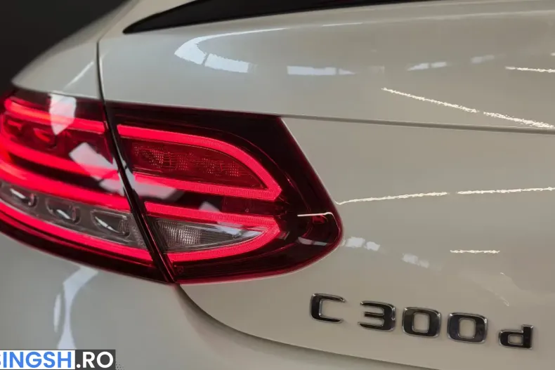 Mercedes-Benz C 300 (Clasa C) din 2022 cu 52.000 km - oferta MER239182 - foto 9