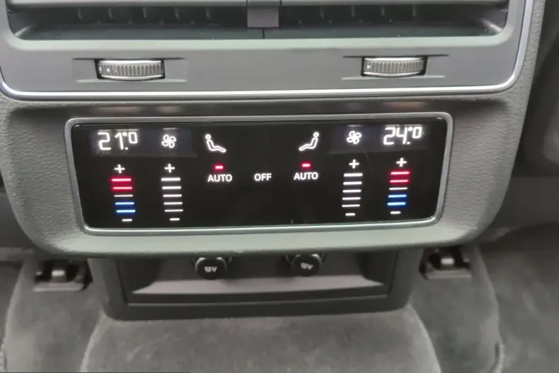 Audi Q8 din 2023 cu 63.400 km - oferta AUD239191 - foto 16