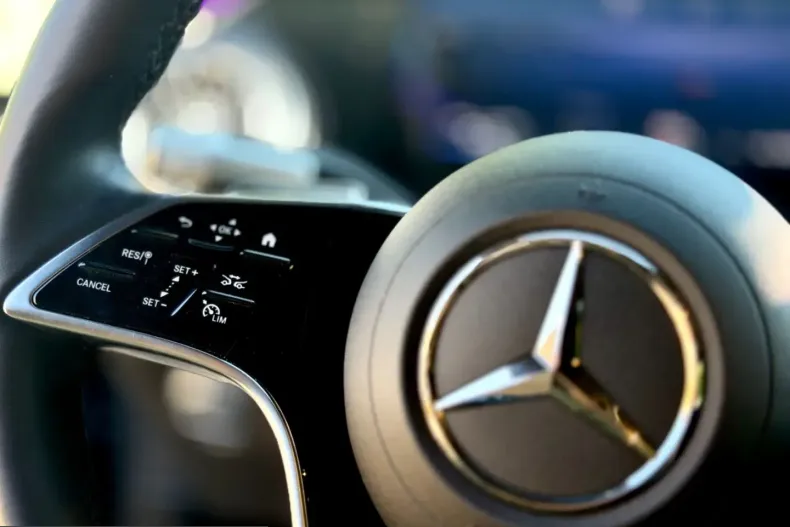 Mercedes-Benz EQS (Clasa S) din 2023 cu 48.900 km - oferta MER239198 - foto 22