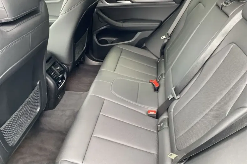 BMW X3 (Seria X) din 2024 cu 15.683 km - oferta BMW239213 - foto 12