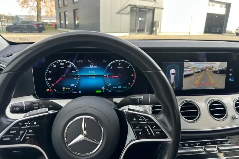 Mercedes-Benz E 220 (Clasa E) din 2022 cu 97.000 km - oferta MER239221 - foto 6