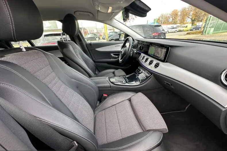 Mercedes-Benz E 220 (Clasa E) din 2022 cu 97.000 km - oferta MER239221 - foto 10
