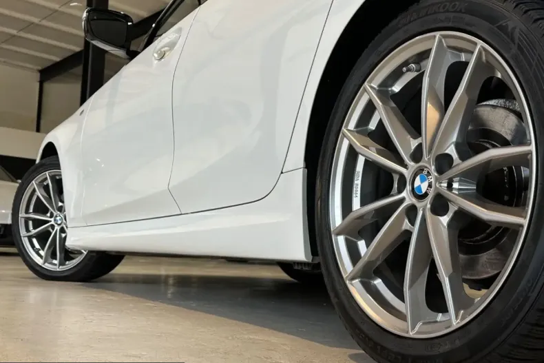 BMW 320 (Seria 3) din 2024 cu 53.306 km - oferta BMW239239 - foto 9