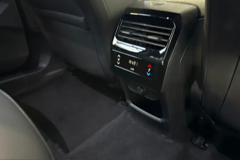 Peugeot 5008 din 2025 cu 19.441 km - oferta PEU239257 - foto 28