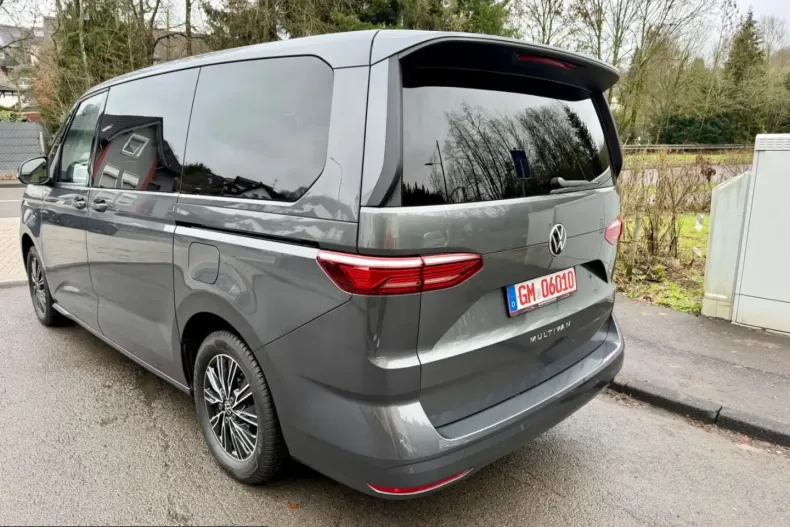Volkswagen T7 Multivan din 2022 cu 84.000 km - oferta VOL239269 - foto 10