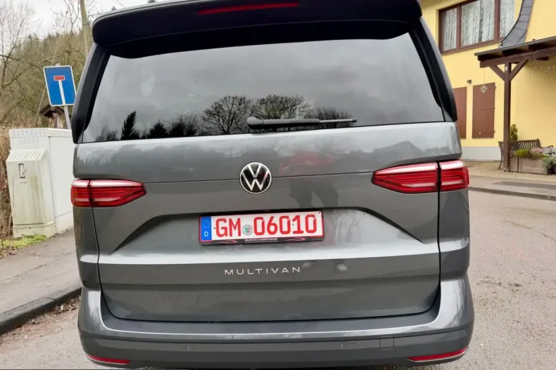 Volkswagen T7 Multivan din 2022 cu 84.000 km - oferta VOL239269 - foto 11