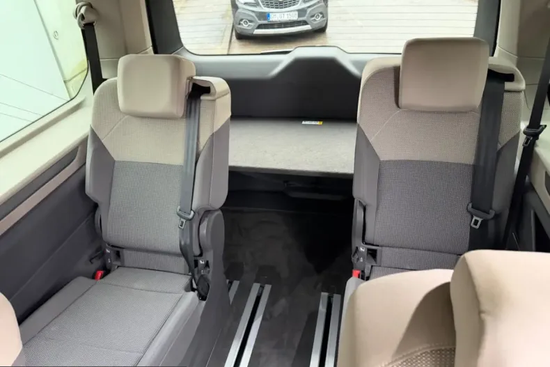 Volkswagen T7 Multivan din 2022 cu 84.000 km - oferta VOL239269 - foto 18
