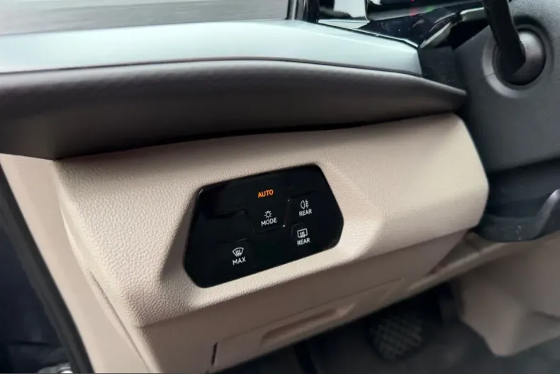 Volkswagen T7 Multivan din 2022 cu 84.000 km - oferta VOL239269 - foto 40