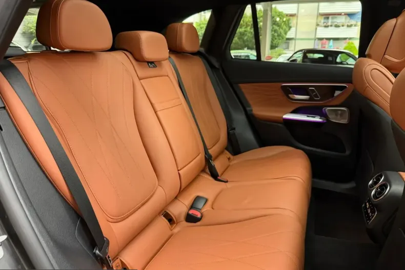 Mercedes-Benz GLC 220 (Clasa GLC) din 2024 cu 47.000 km - oferta MER239288 - foto 23