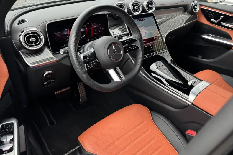 Mercedes-Benz GLC 200 (Clasa GLC) din 2025 cu 13.400 km - oferta MER239289 - foto 9