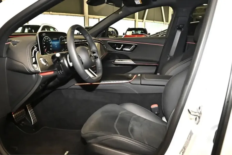 Mercedes-Benz E 300 (Clasa E) din 2025 cu 9.898 km - oferta MER239297 - foto 7
