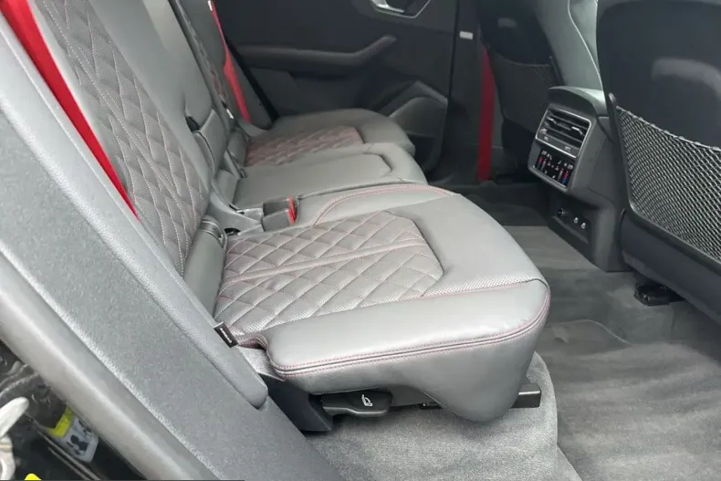 Audi SQ8 din 2024 cu 22.027 km - oferta AUD239302 - foto 12