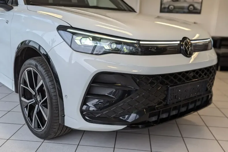 Volkswagen Tiguan din 2025 cu 25.571 km - oferta VOL239307 - foto 8