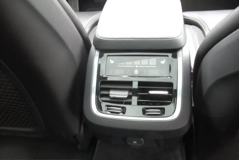Volvo V90 Cross Country din 2023 cu 47.963 km - oferta VOL239312 - foto 11