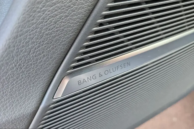 Audi SQ8 din 2023 cu 11.824 km - oferta AUD239320 - foto 15