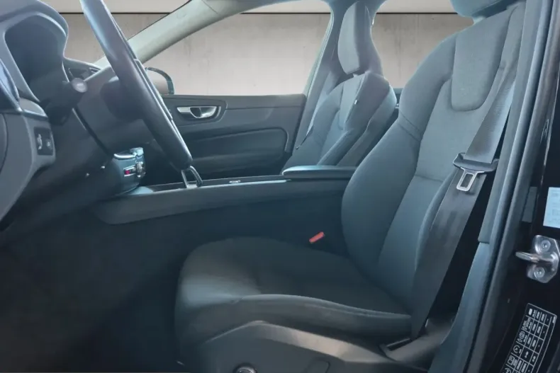 Volvo XC60 din 2021 cu 91.595 km - oferta VOL239322 - foto 9