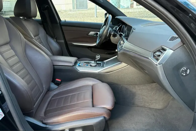 BMW 330 (Seria 3) din 2021 cu 31.500 km - oferta BMW239324 - foto 10