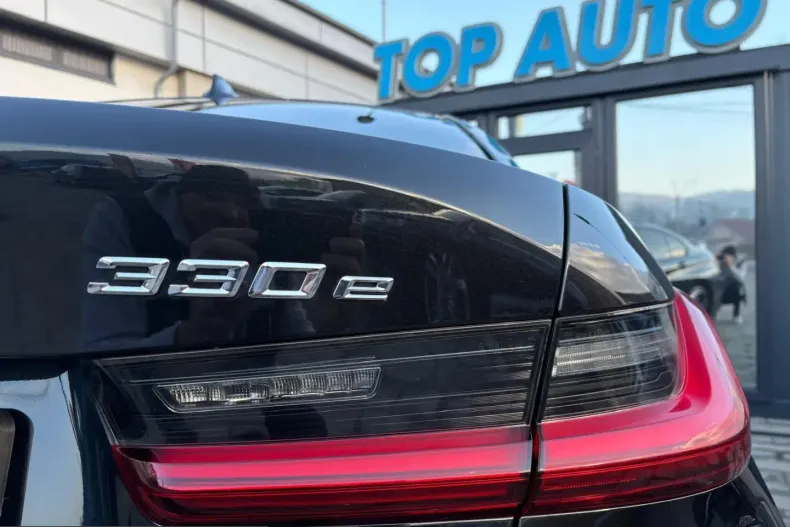 BMW 330 (Seria 3) din 2021 cu 31.500 km - oferta BMW239324 - foto 18